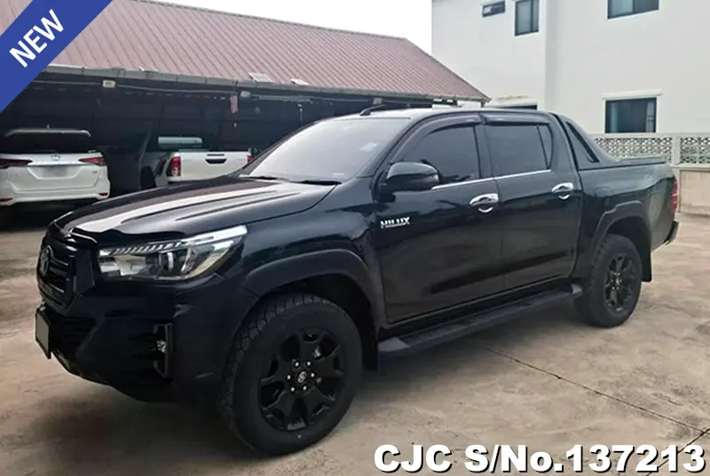 Toyota Hilux in Black for Sale Image 3