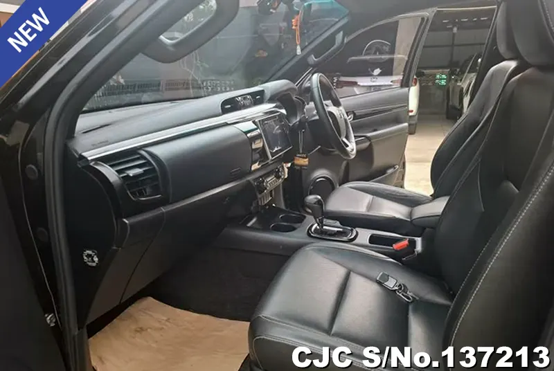 Toyota Hilux in Black for Sale Image 8