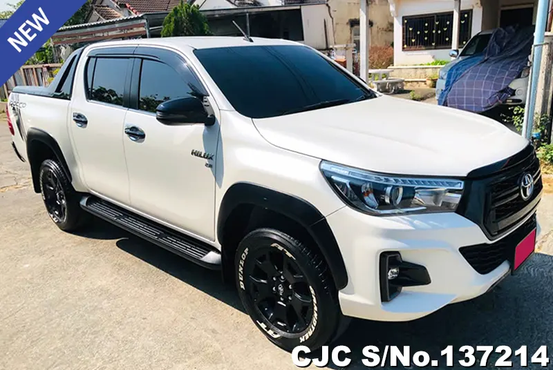 2018 Toyota / Hilux / Revo Rocco Stock No. 137214