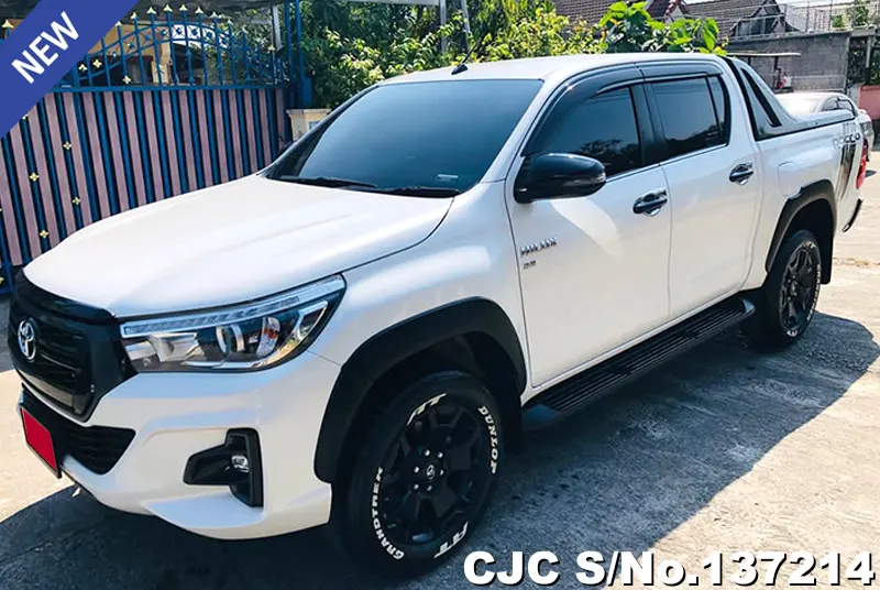 Toyota Hilux in White for Sale Image 3