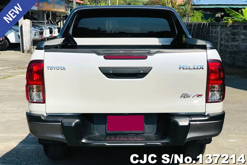 Toyota Hilux in White for Sale Image 5