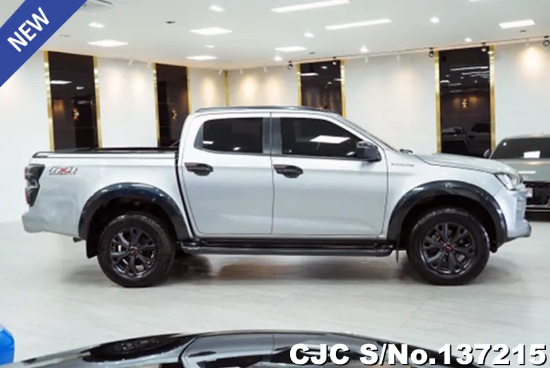 Isuzu D-Max in Gray for Sale Image 5