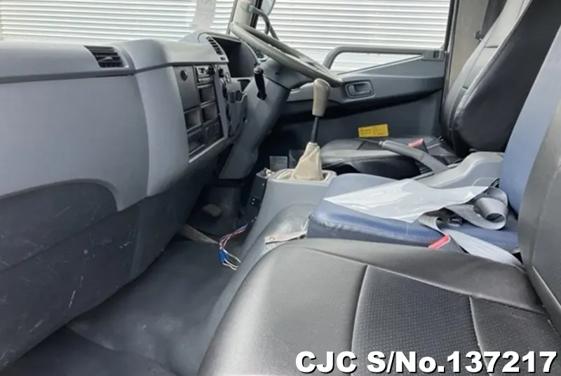 2008 Mitsubishi / Fuso Stock No. 137217