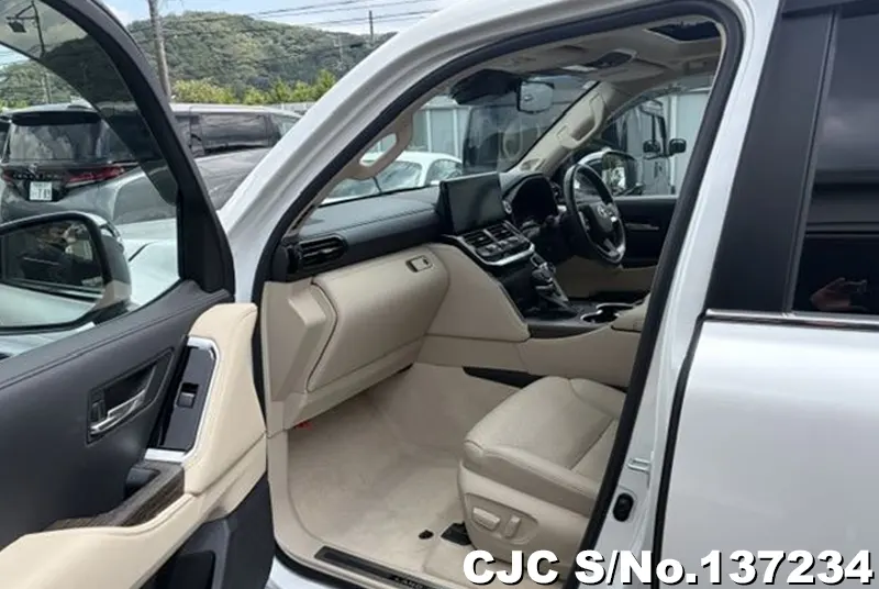 2024 Toyota / Land Cruiser Stock No. 137234