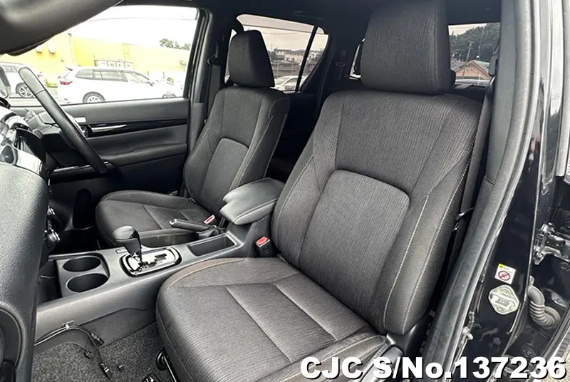 2019 Toyota / Hilux Stock No. 137236