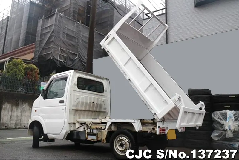 2002 Suzuki / Carry Stock No. 137237