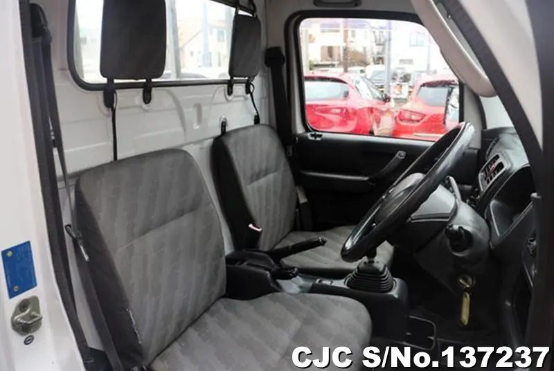 2002 Suzuki / Carry Stock No. 137237