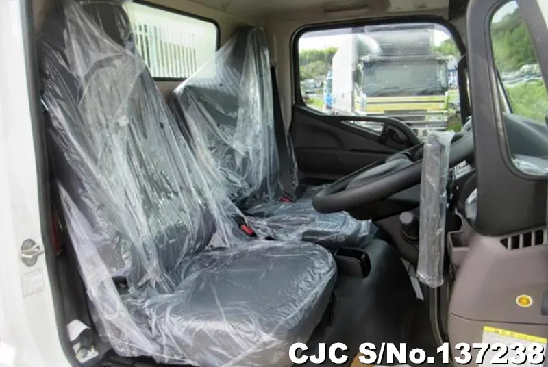 2025 Mitsubishi / Canter Stock No. 137238