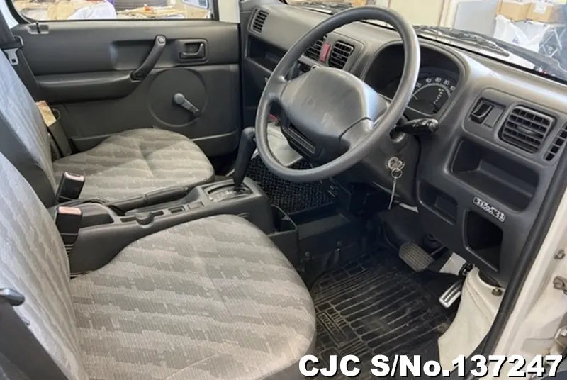 2004 Suzuki / Carry Stock No. 137247