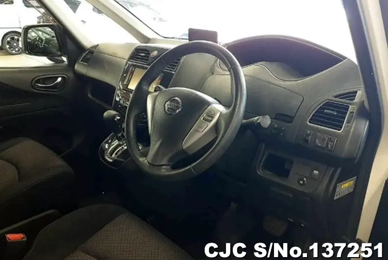 2012 Nissan / Serena Stock No. 137251