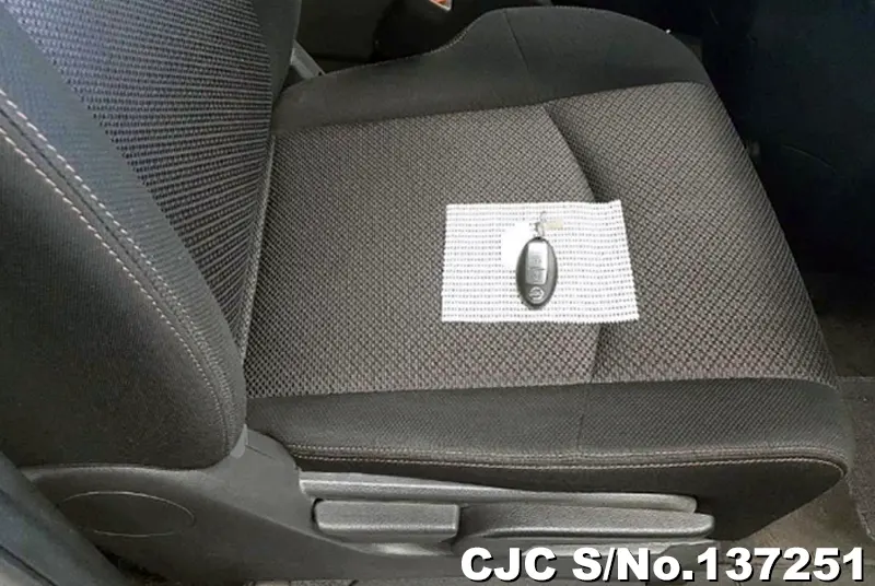 2012 Nissan / Serena Stock No. 137251