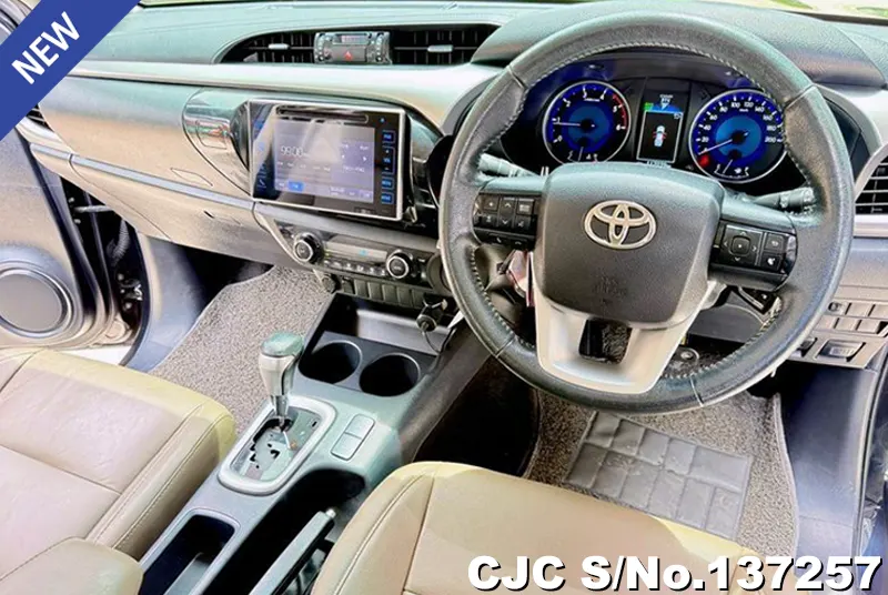 2016 Toyota / Hilux / Revo Stock No. 137257