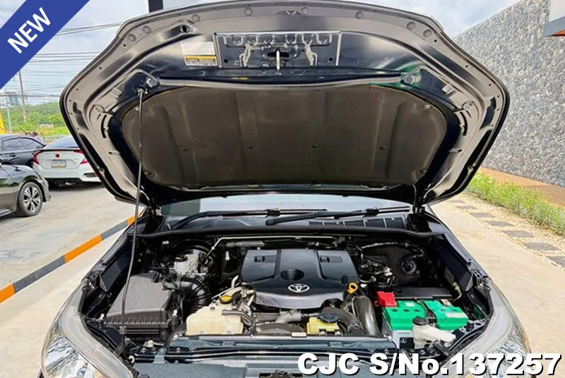 2016 Toyota / Hilux / Revo Stock No. 137257