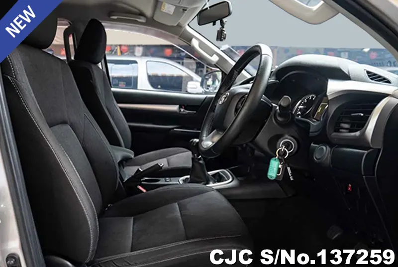 2022 Toyota / Hilux / Revo Stock No. 137259