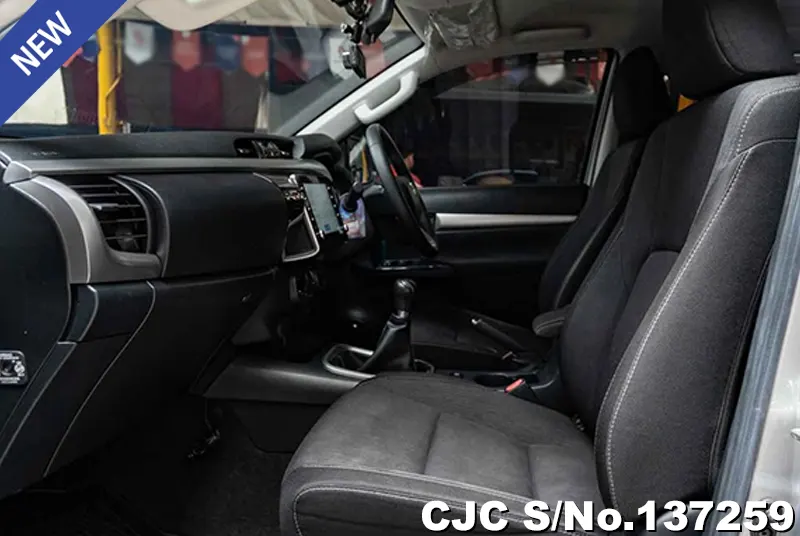 2022 Toyota / Hilux / Revo Stock No. 137259