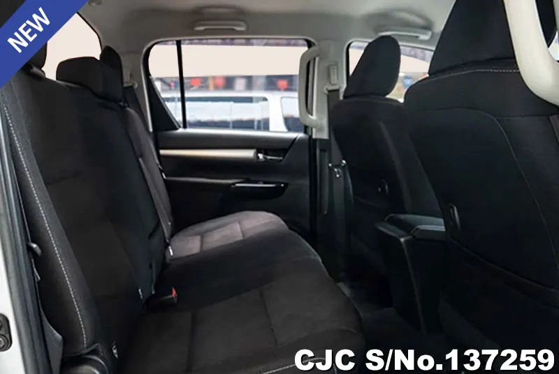 2022 Toyota / Hilux / Revo Stock No. 137259