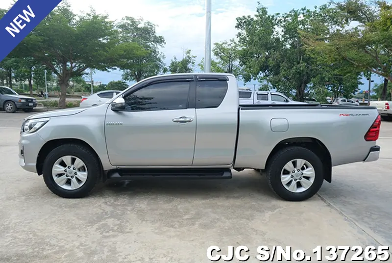 2018 Toyota / Hilux / Revo Stock No. 137265