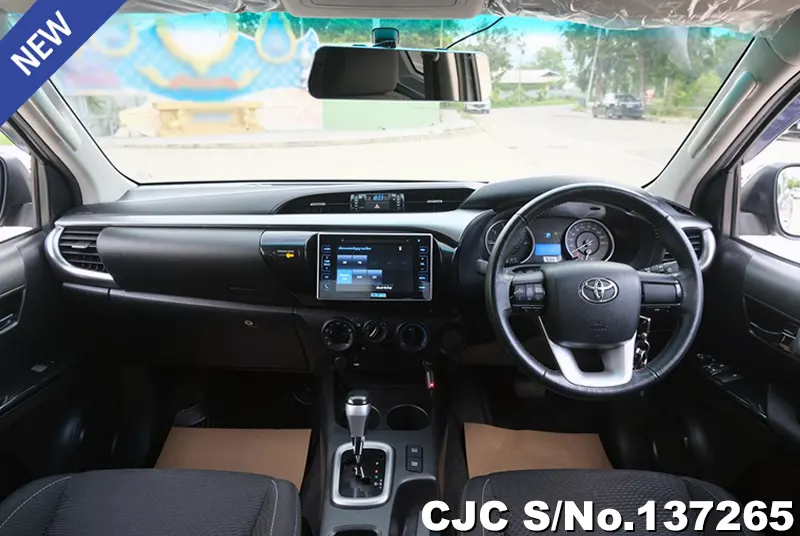 2018 Toyota / Hilux / Revo Stock No. 137265