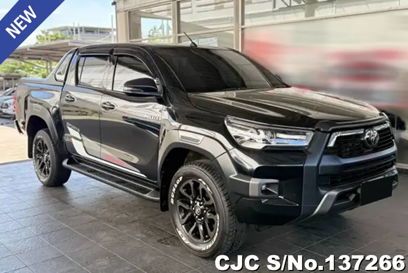 2021 Toyota / Hilux / Revo Rocco Stock No. 137266
