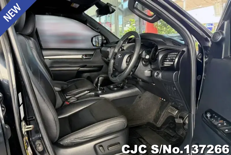 2021 Toyota / Hilux / Revo Rocco Stock No. 137266