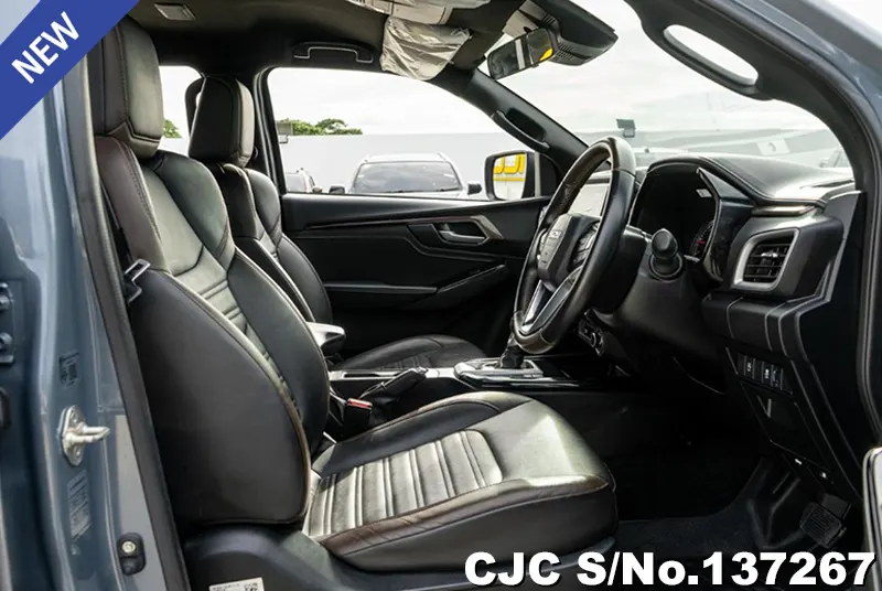 Isuzu D-Max in Gray for Sale Image 9