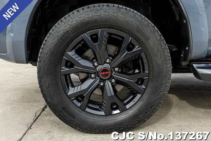 Isuzu D-Max in Gray for Sale Image 16