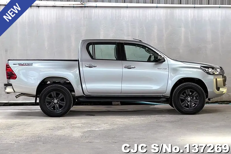 2021 Toyota / Hilux / Revo Stock No. 137269