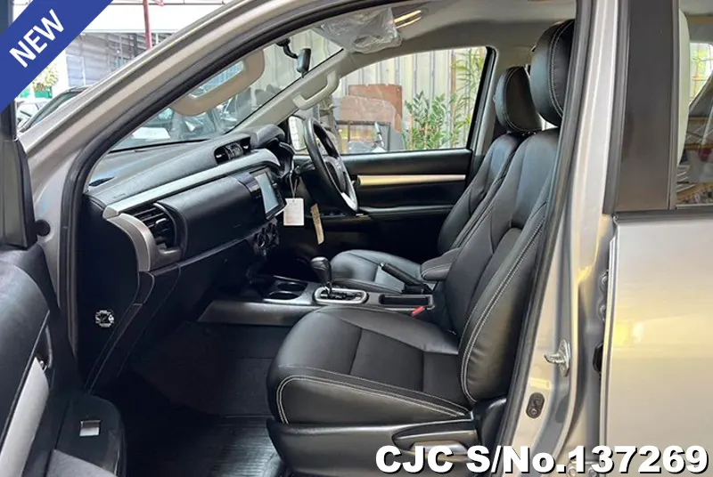 2021 Toyota / Hilux / Revo Stock No. 137269