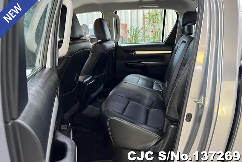 2021 Toyota / Hilux / Revo Stock No. 137269