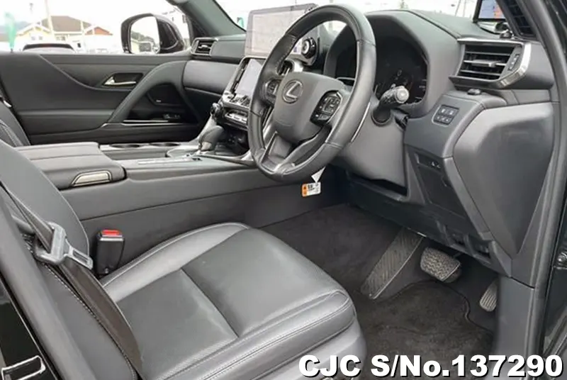 2025 Lexus / LX700H Stock No. 137290