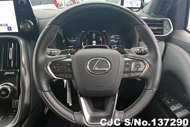 2025 Lexus / LX700H Stock No. 137290