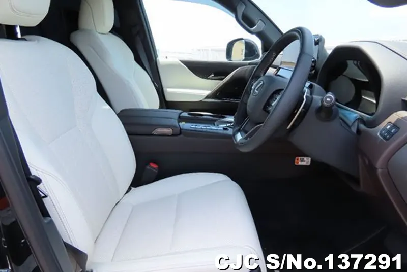 2025 Lexus / LX700H Stock No. 137291