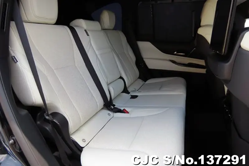 2025 Lexus / LX700H Stock No. 137291