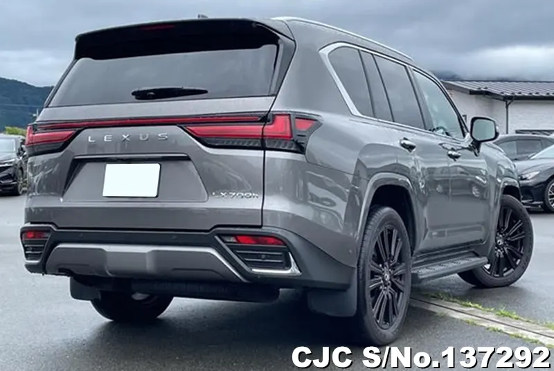 2025 Lexus / LX700H Stock No. 137292