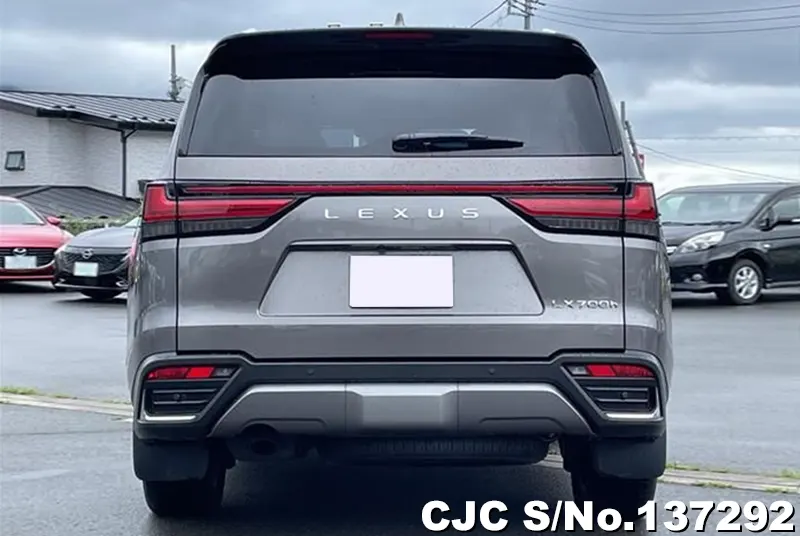 2025 Lexus / LX700H Stock No. 137292