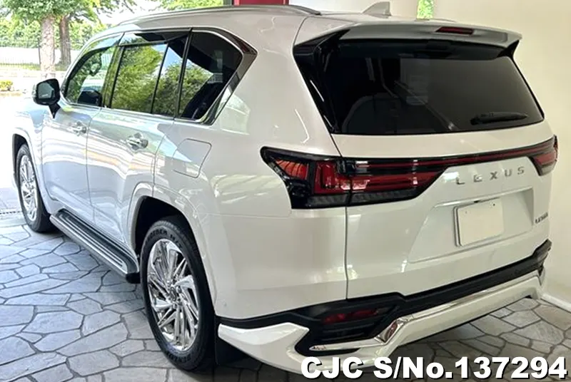 2025 Lexus / LX700H Stock No. 137294