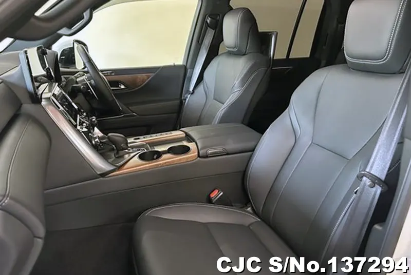2025 Lexus / LX700H Stock No. 137294