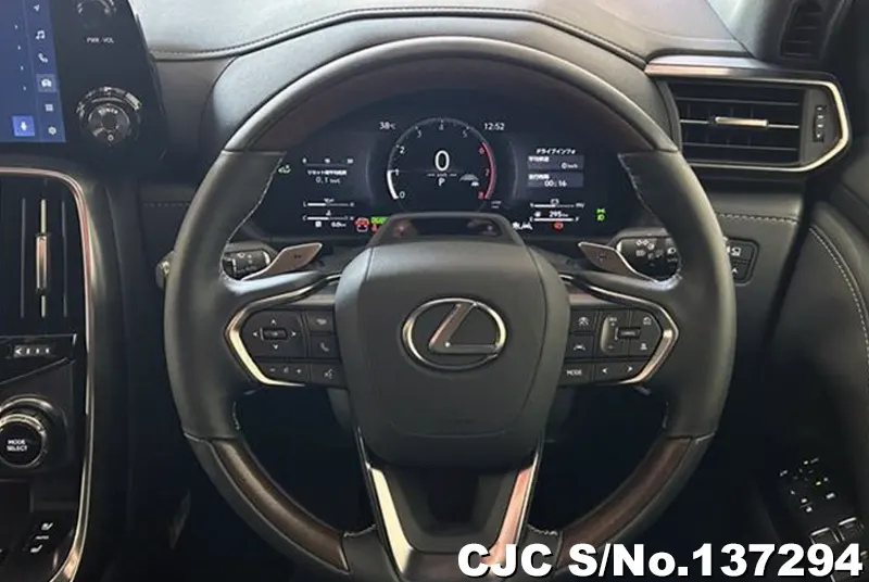 2025 Lexus / LX700H Stock No. 137294