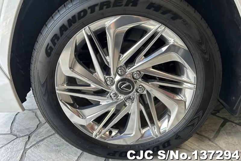 2025 Lexus / LX700H Stock No. 137294