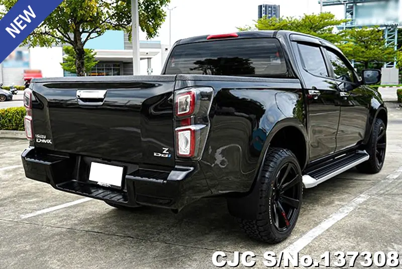 Isuzu D-Max in Black for Sale Image 2