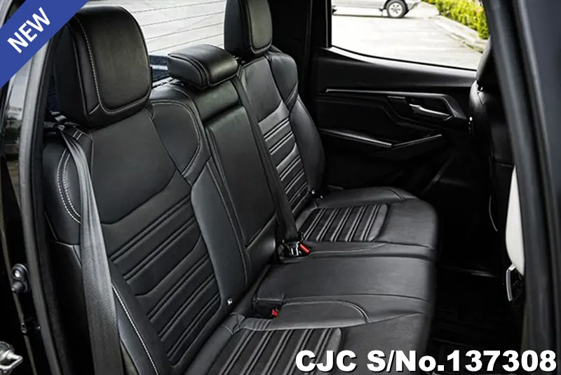 Isuzu D-Max in Black for Sale Image 8