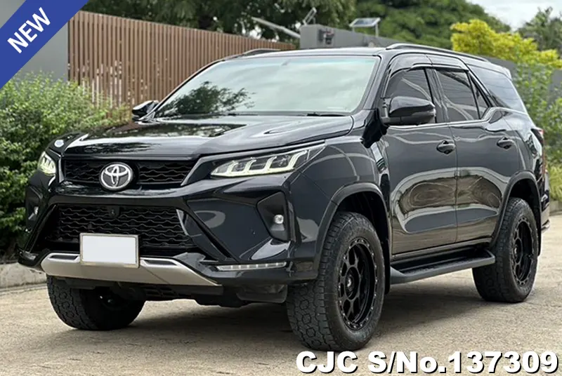 2021 Toyota / Fortuner Stock No. 137309