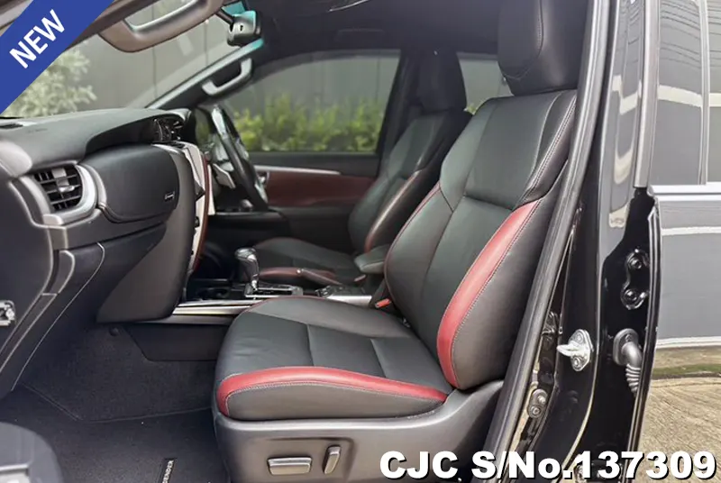 2021 Toyota / Fortuner Stock No. 137309