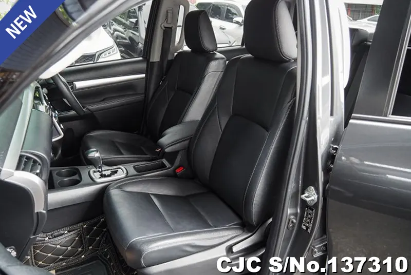 2023 Toyota / Hilux / Revo Stock No. 137310