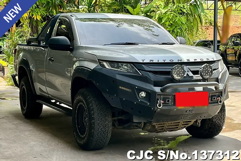 2020 Mitsubishi / Triton Stock No. 137312