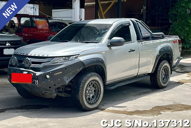 2020 Mitsubishi / Triton Stock No. 137312