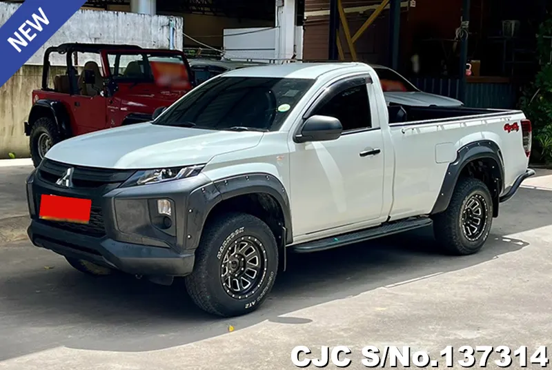 2022 Mitsubishi / Triton Stock No. 137314