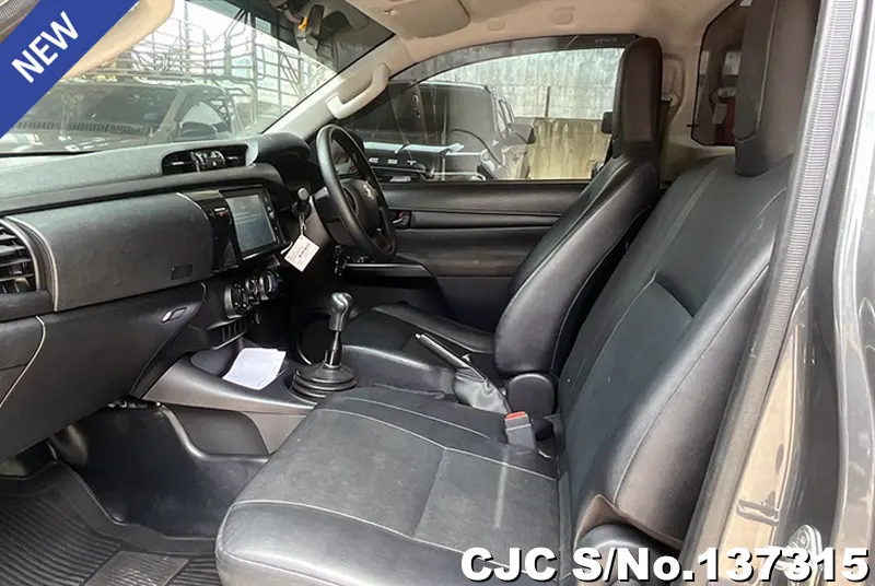 2020 Toyota / Hilux / Revo Stock No. 137315