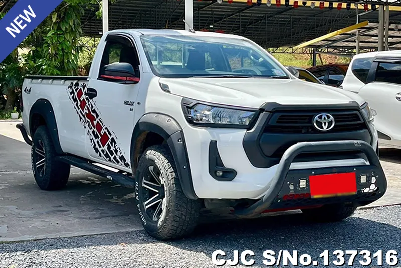 2020 Toyota / Hilux / Revo Stock No. 137316
