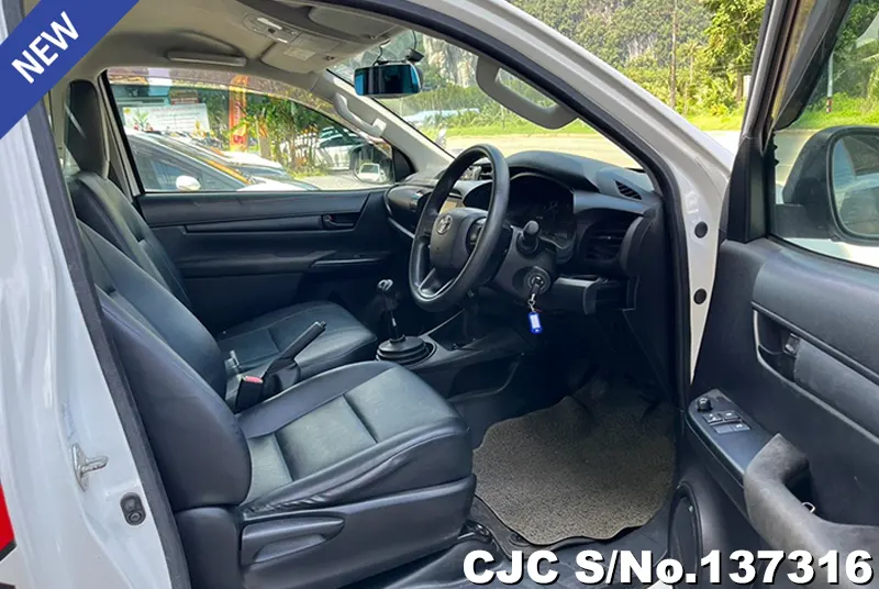 2020 Toyota / Hilux / Revo Stock No. 137316